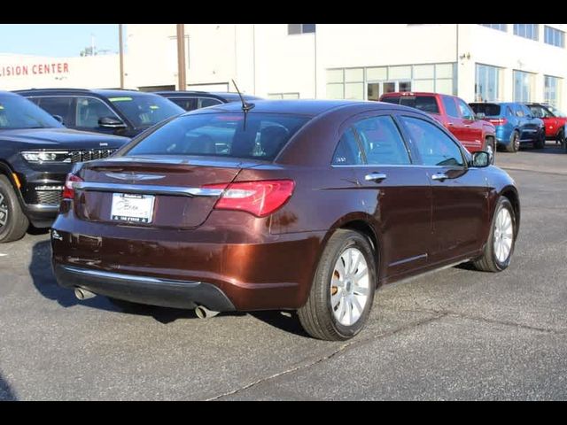 2013 Chrysler 200 Limited