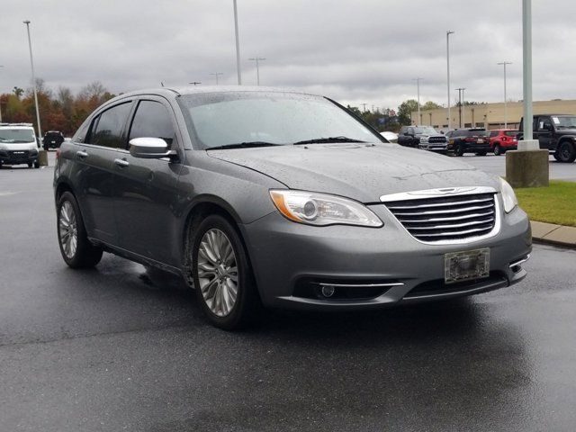 2013 Chrysler 200 Limited