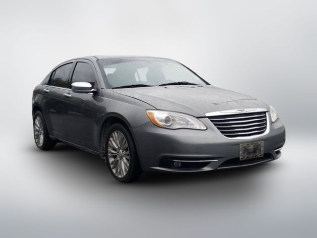 2013 Chrysler 200 Limited