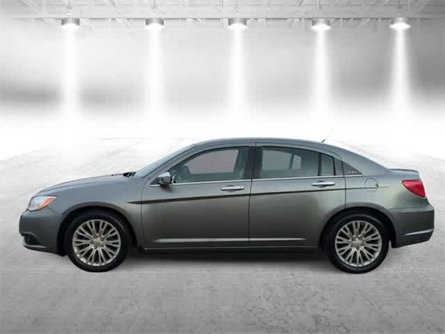 2013 Chrysler 200 Limited