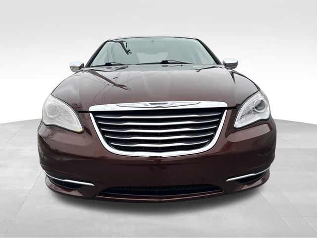 2013 Chrysler 200 Limited