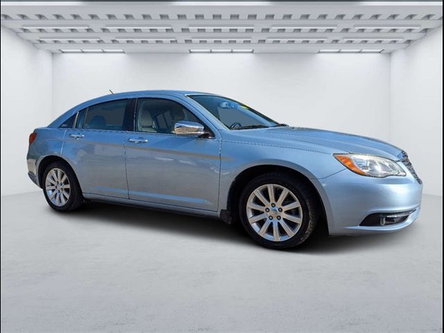 2013 Chrysler 200 Limited