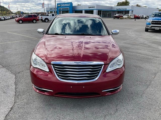 2013 Chrysler 200 Limited