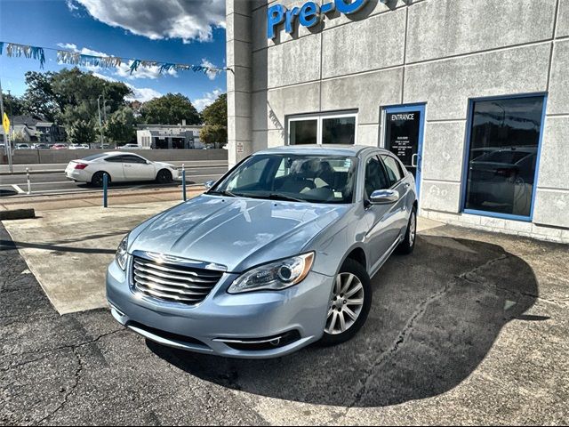 2013 Chrysler 200 Limited