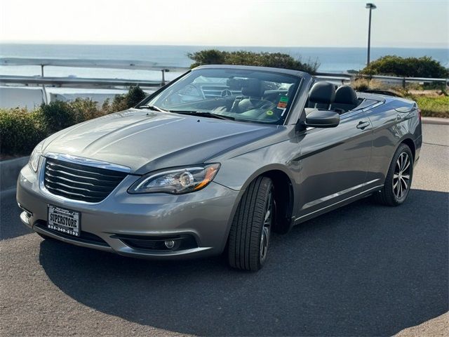 2013 Chrysler 200 S