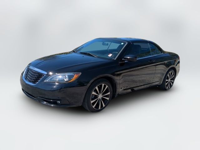 2013 Chrysler 200 S