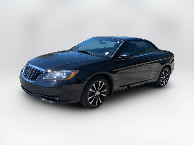 2013 Chrysler 200 S