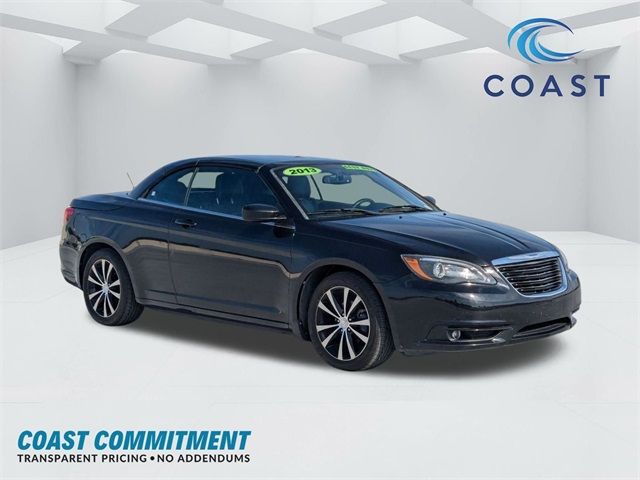 2013 Chrysler 200 S