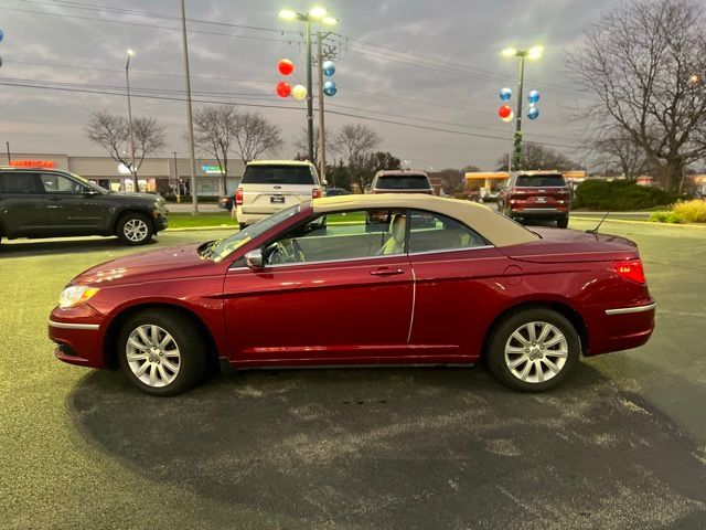 2013 Chrysler 200 Touring