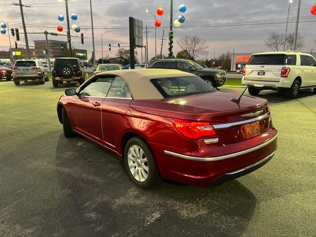 2013 Chrysler 200 Touring