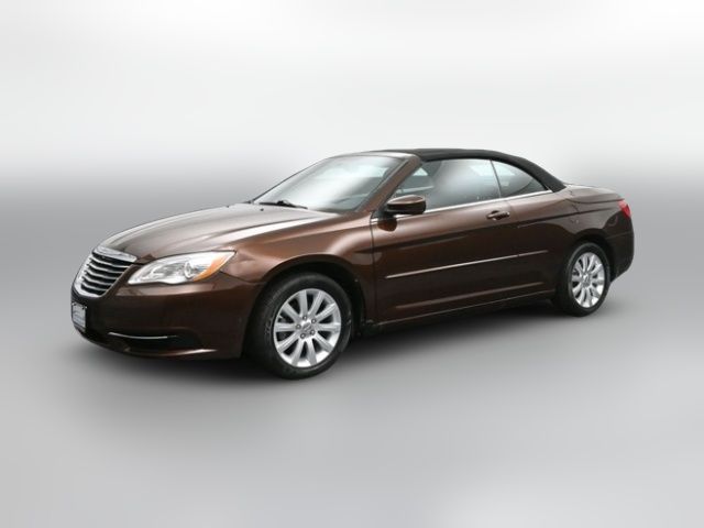 2013 Chrysler 200 Touring
