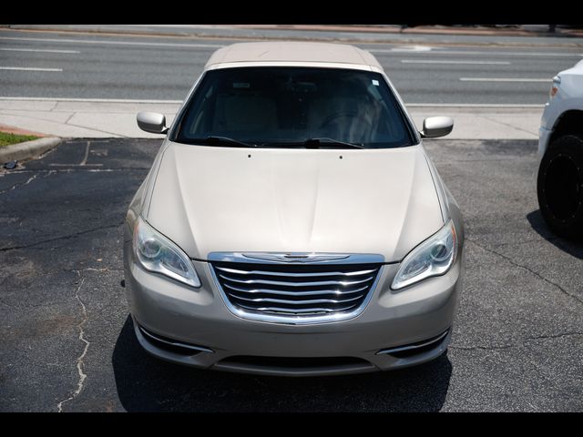 2013 Chrysler 200 Touring