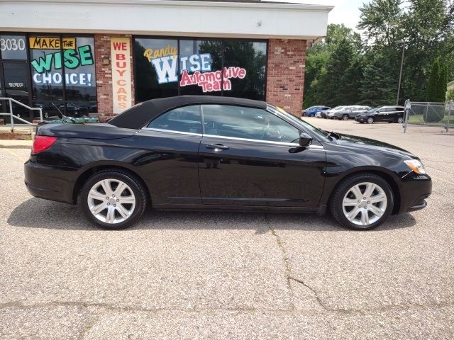 2013 Chrysler 200 Touring