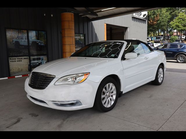 2013 Chrysler 200 Touring