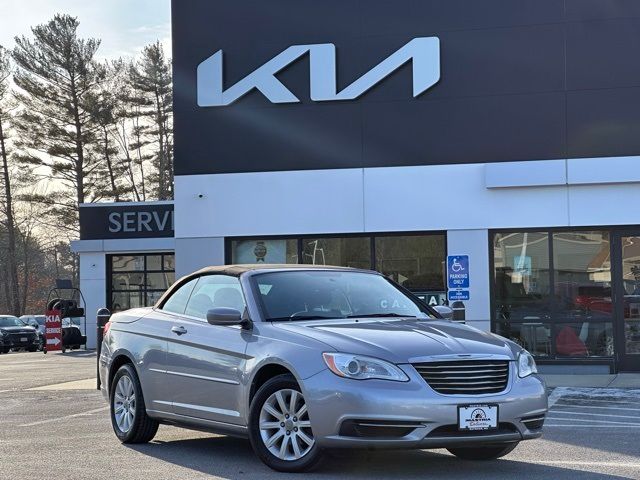 2013 Chrysler 200 Touring