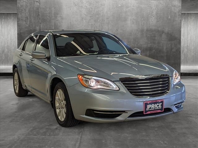 2013 Chrysler 200 Touring