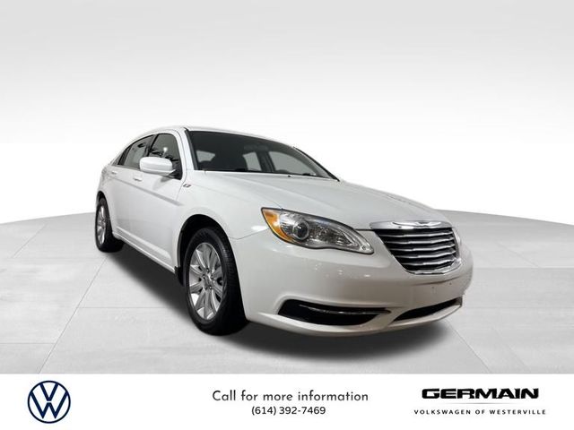 2013 Chrysler 200 Touring