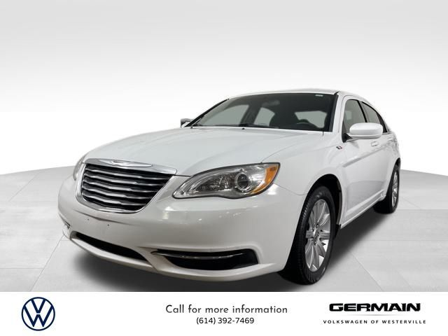 2013 Chrysler 200 Touring