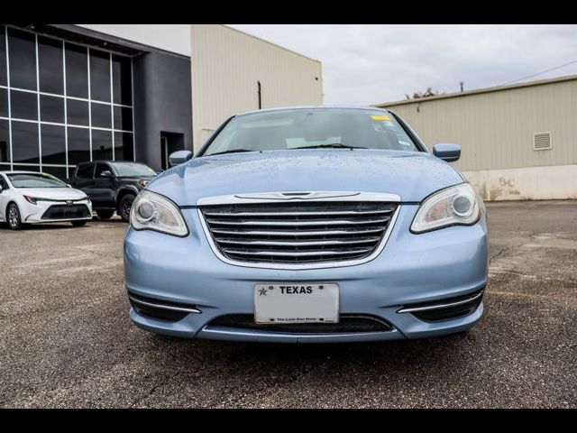 2013 Chrysler 200 Touring