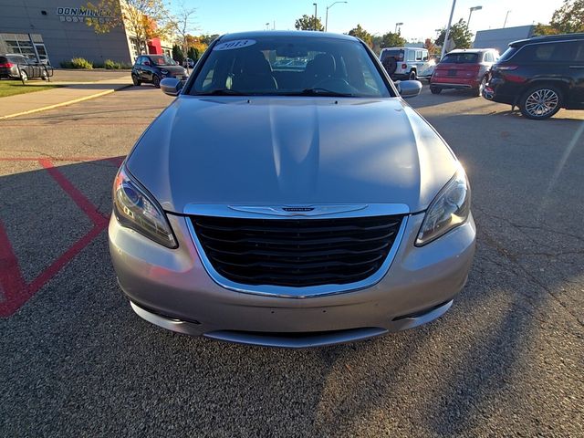 2013 Chrysler 200 Touring