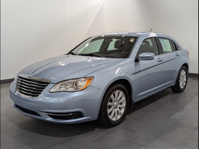 2013 Chrysler 200 Touring