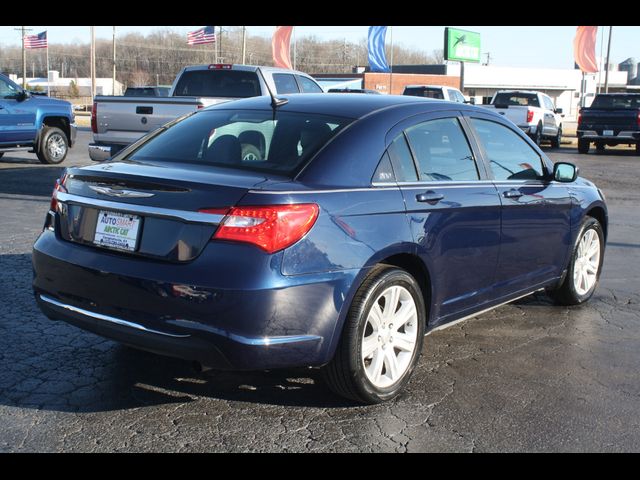 2013 Chrysler 200 Touring