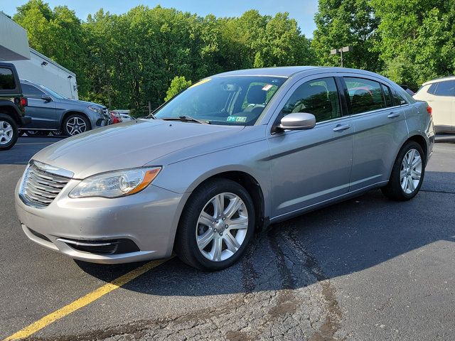 2013 Chrysler 200 Touring