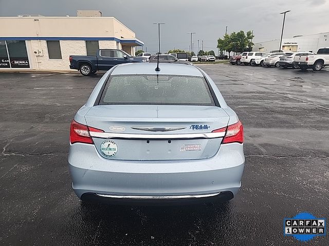 2013 Chrysler 200 Touring