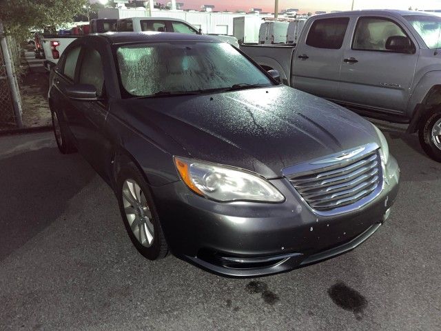 2013 Chrysler 200 Touring