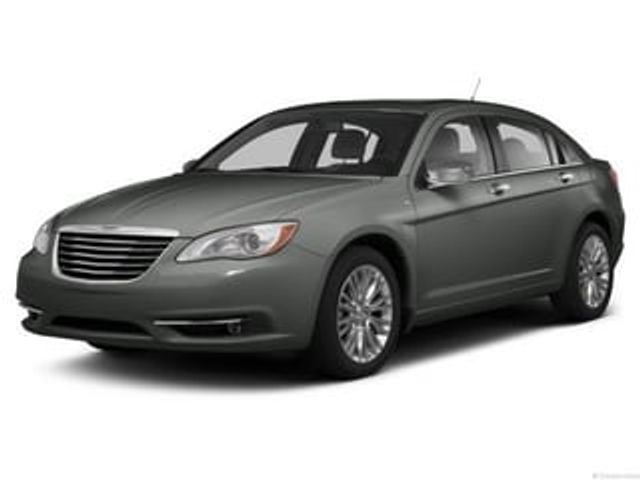 2013 Chrysler 200 Touring