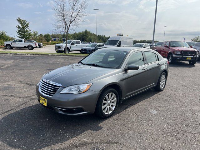 2013 Chrysler 200 Touring