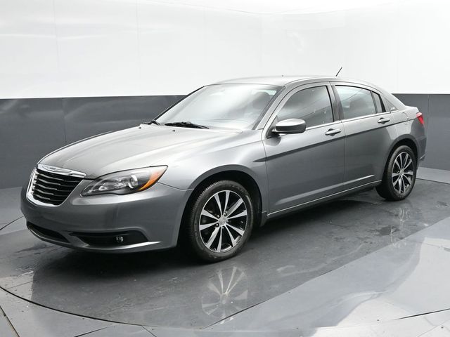 2013 Chrysler 200 Touring