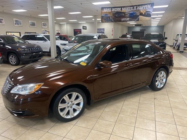 2013 Chrysler 200 Touring