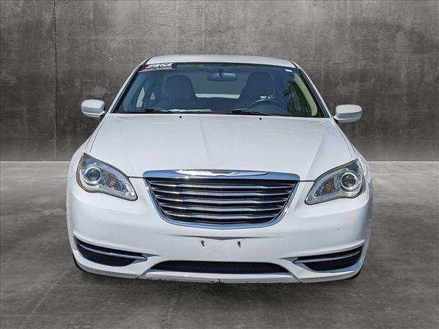 2013 Chrysler 200 Touring