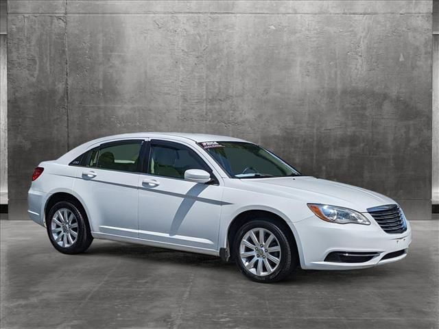 2013 Chrysler 200 Touring