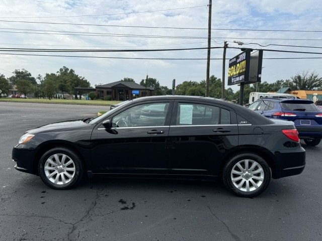 2013 Chrysler 200 Touring