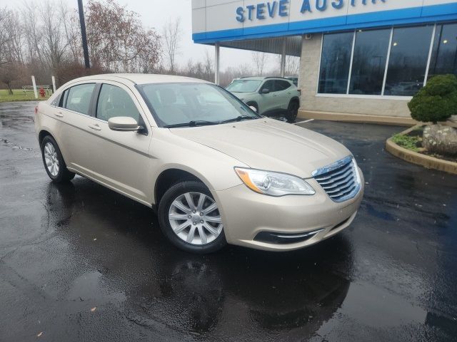 2013 Chrysler 200 Touring