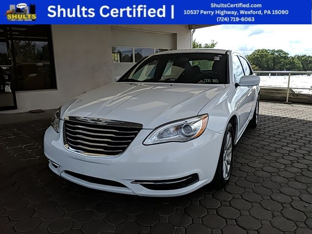 2013 Chrysler 200 Touring