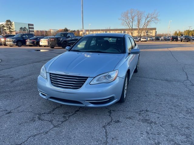 2013 Chrysler 200 Touring