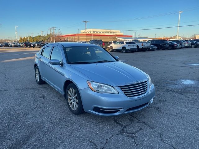 2013 Chrysler 200 Touring