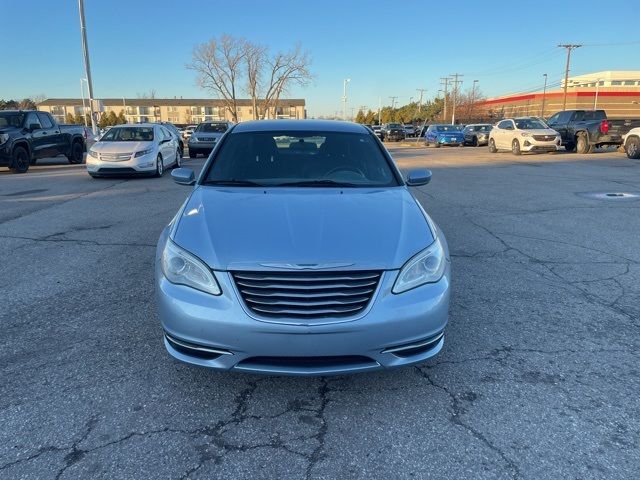 2013 Chrysler 200 Touring