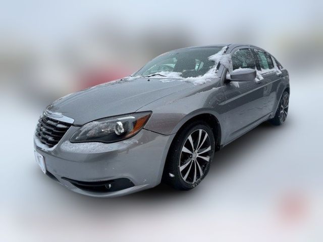 2013 Chrysler 200 Touring