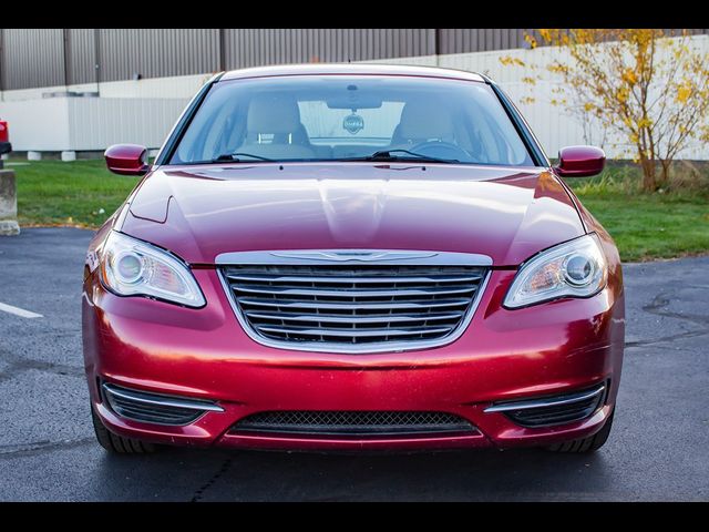 2013 Chrysler 200 Touring