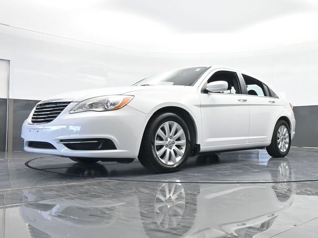 2013 Chrysler 200 Touring