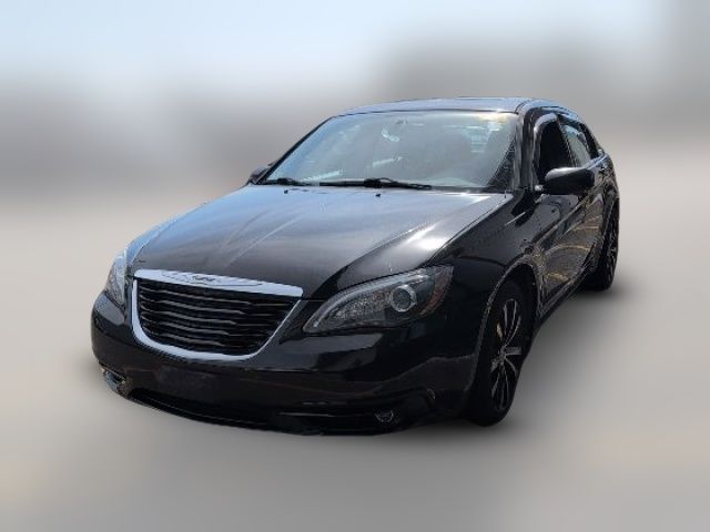 2013 Chrysler 200 Touring