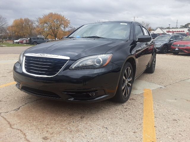 2013 Chrysler 200 Touring