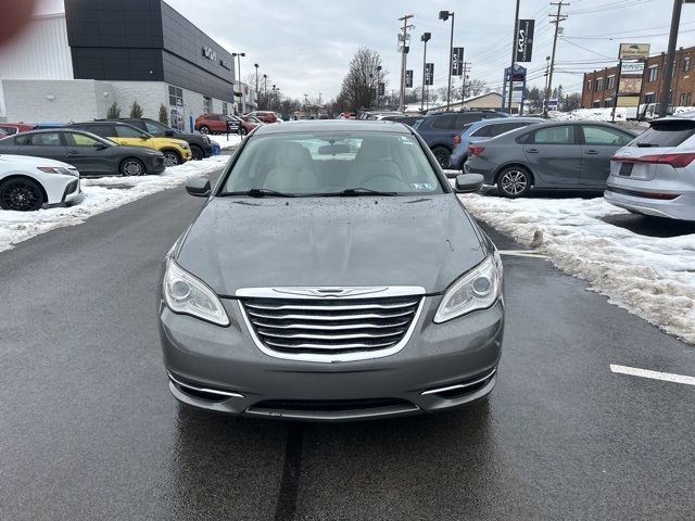 2013 Chrysler 200 Touring