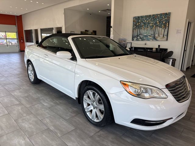 2013 Chrysler 200 Touring