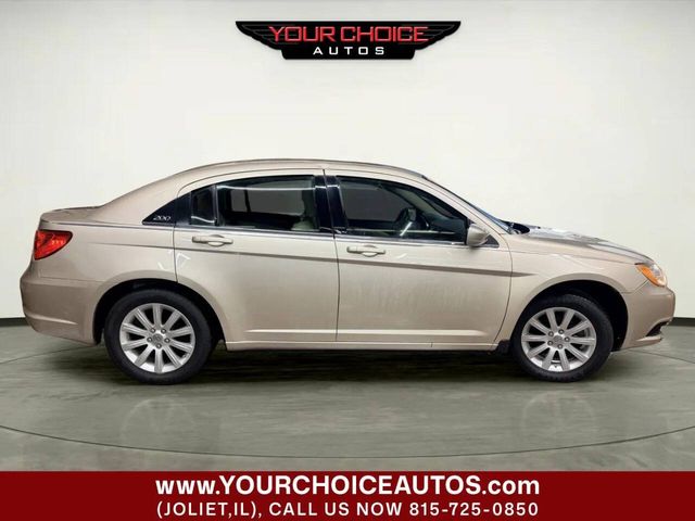 2013 Chrysler 200 Touring