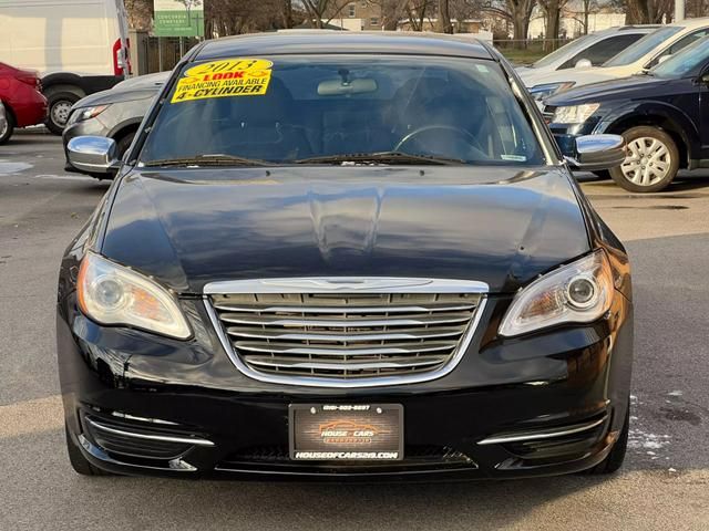 2013 Chrysler 200 Touring